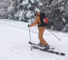 What is a splitboard? - Onyx Snowboard School