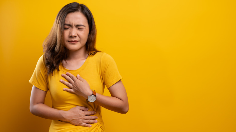 Can we eat orange at night