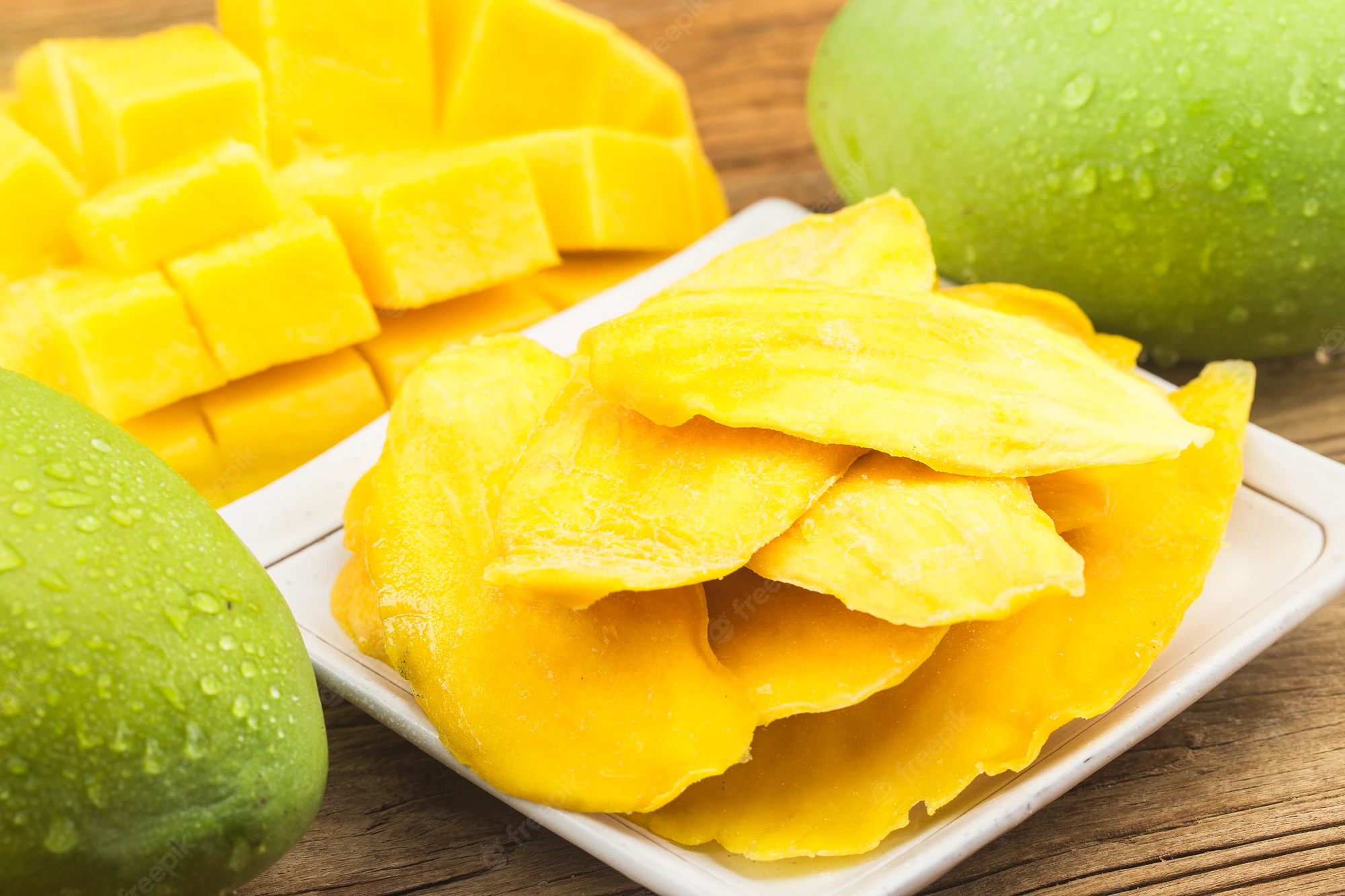 What are the health benefits of dried mango?