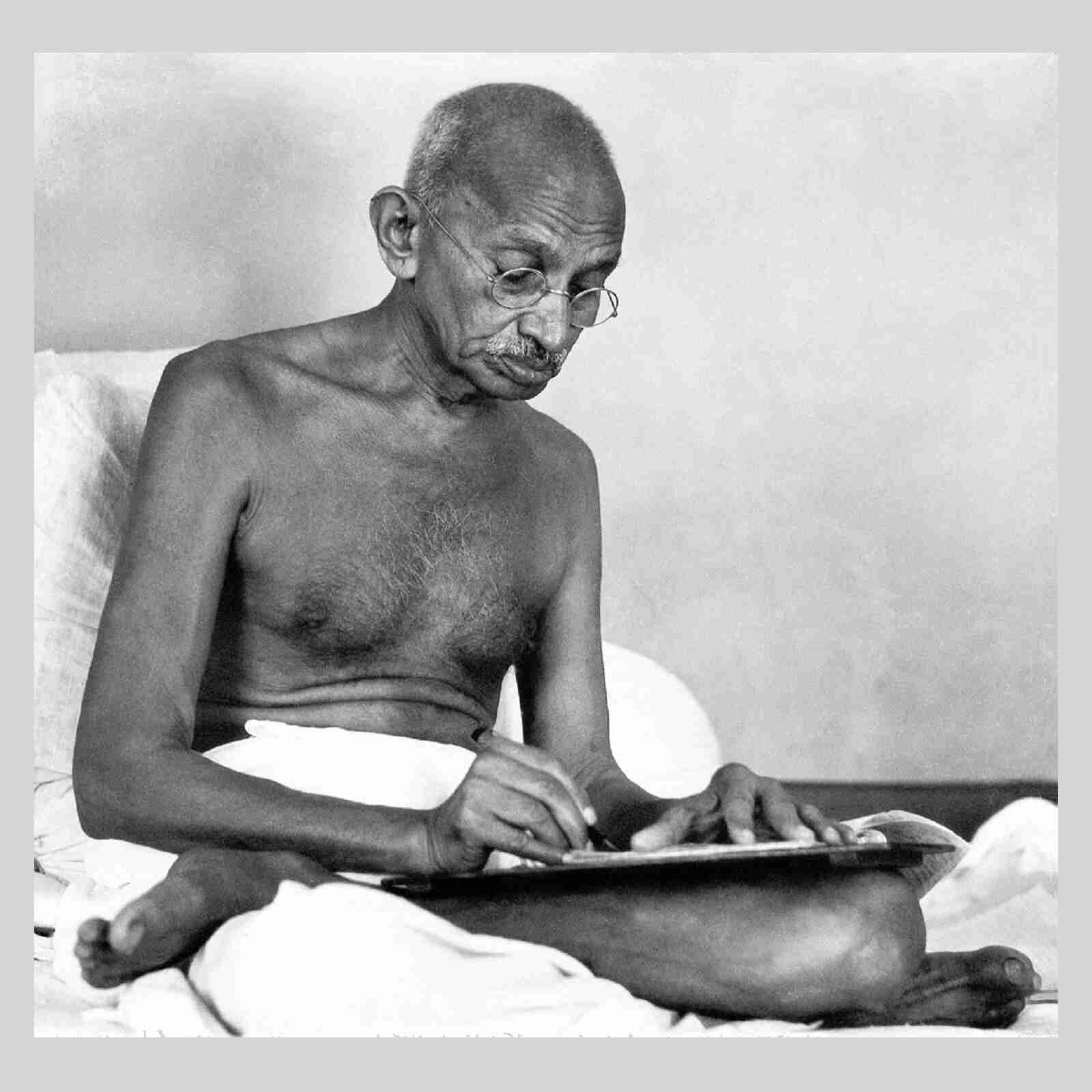 Who Gave Gandhi the Title of Mahatma? Discover Now