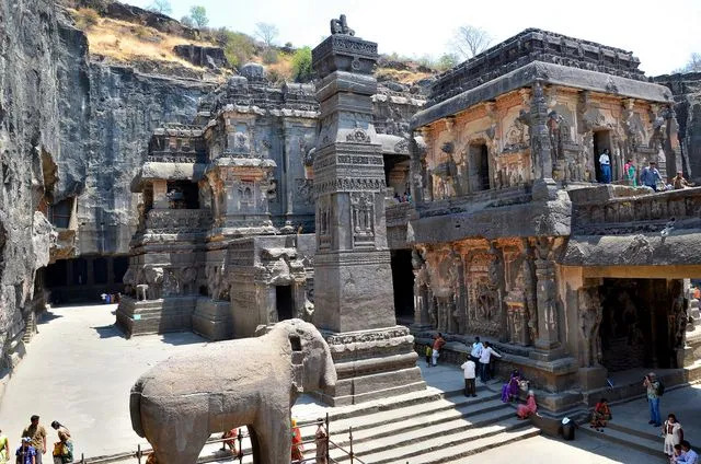 कैलाश मंदिर