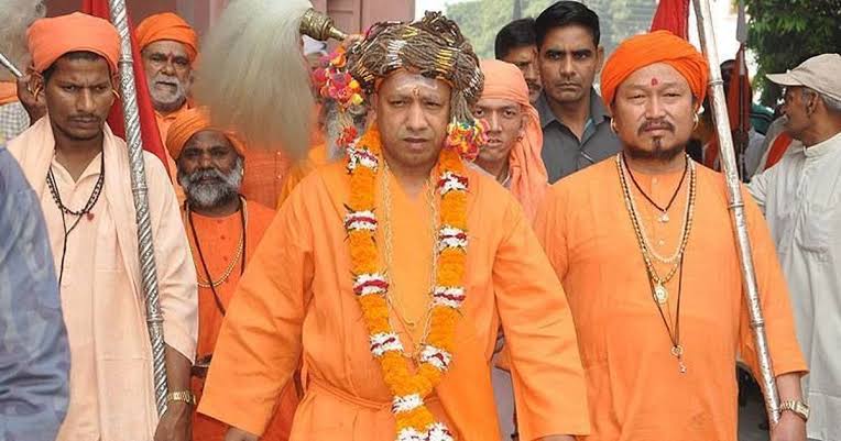 क्या हिंदुत्ववादी नीतियों को बढ़ावा देना योगी आदित्यनाथ के लिए उचित है