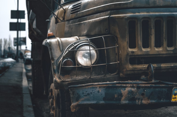 What Are the Main Reasons of Truck Accidents in Indianapolis